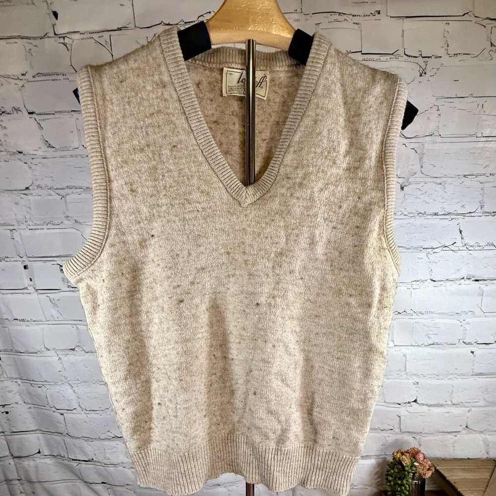 Lord‎ Jeff Vintage 1970s Beige Cream V-Neck Sweater Vest. Mid-century